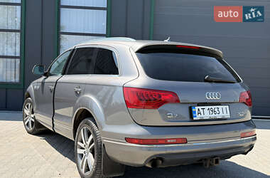 Внедорожник / Кроссовер Audi Q7 2012 в 