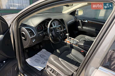Внедорожник / Кроссовер Audi Q7 2012 в 
