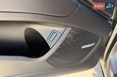 Внедорожник / Кроссовер Audi Q7 2012 в 