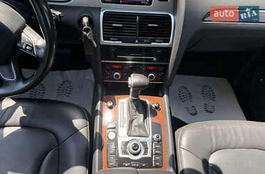 Внедорожник / Кроссовер Audi Q7 2012 в 