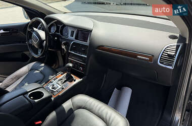 Внедорожник / Кроссовер Audi Q7 2012 в 
