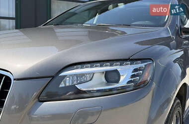 Внедорожник / Кроссовер Audi Q7 2012 в 