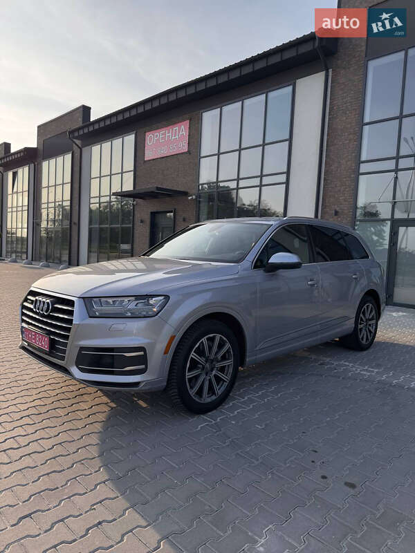 Позашляховик / Кросовер Audi Q7 2017 в Тернополі