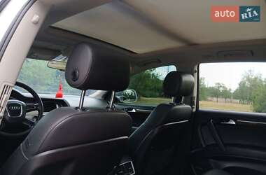 Позашляховик / Кросовер Audi Q7 2010 в 