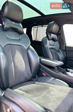 Позашляховик / Кросовер Audi Q7 2016 в 