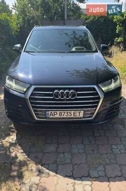 Внедорожник / Кроссовер Audi Q7 2016 в 