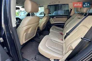 Позашляховик / Кросовер Audi Q7 2010 в 