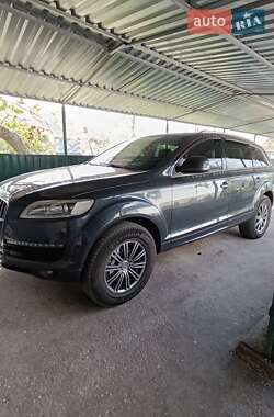 Внедорожник / Кроссовер Audi Q7 2008 в 