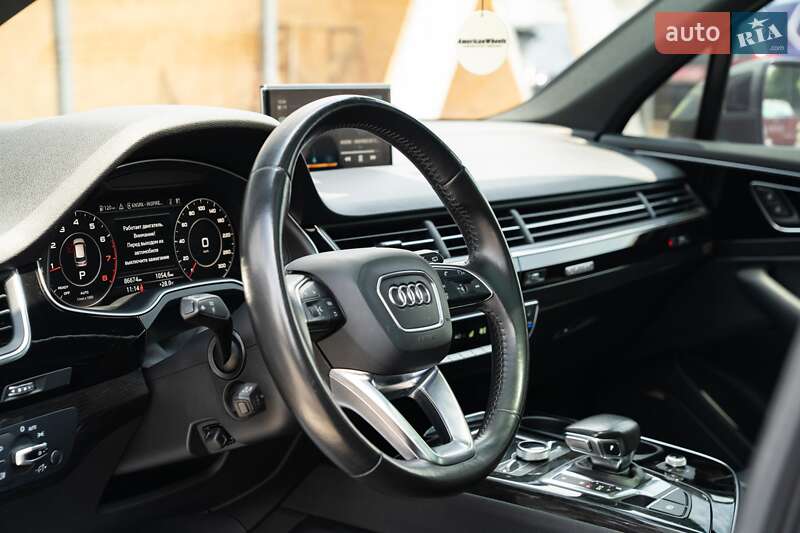 Внедорожник / Кроссовер Audi Q7 2017 в Черновцах