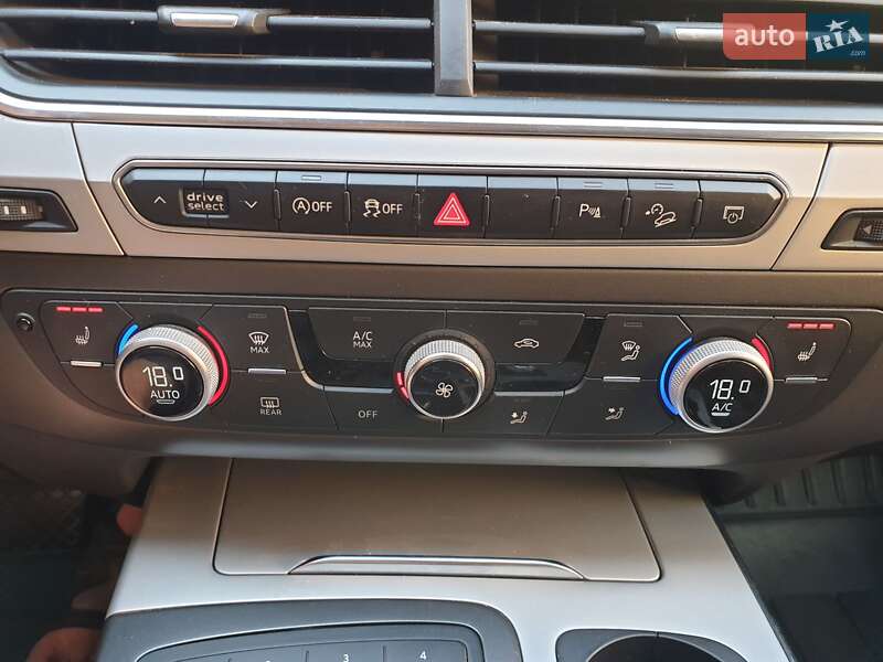 Внедорожник / Кроссовер Audi Q7 2017 в Мукачево