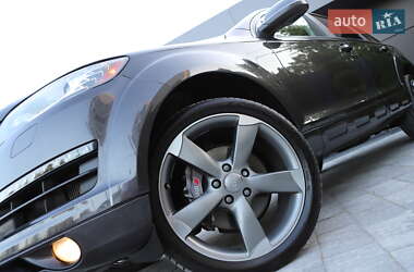 Внедорожник / Кроссовер Audi Q7 2014 в 