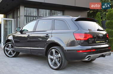 Внедорожник / Кроссовер Audi Q7 2014 в 