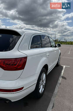 Внедорожник / Кроссовер Audi Q7 2010 в 