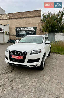 Внедорожник / Кроссовер Audi Q7 2010 в 