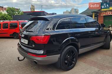 Позашляховик / Кросовер Audi Q7 2011 в 