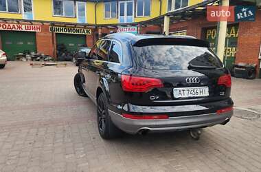 Позашляховик / Кросовер Audi Q7 2011 в 
