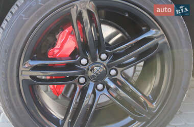 Позашляховик / Кросовер Audi Q7 2011 в 