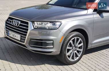 Позашляховик / Кросовер Audi Q7 2016 в 