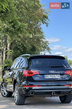 Внедорожник / Кроссовер Audi Q7 2012 в 