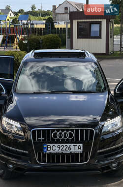 Внедорожник / Кроссовер Audi Q7 2012 в 
