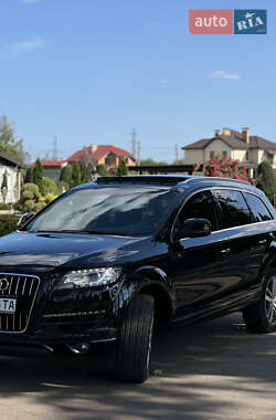 Внедорожник / Кроссовер Audi Q7 2012 в 