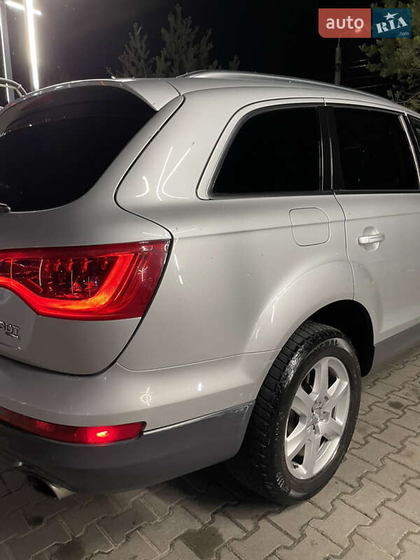 Внедорожник / Кроссовер Audi Q7 2014 в Ровно
