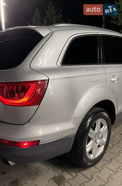 Позашляховик / Кросовер Audi Q7 2014 в 