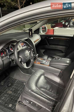 Позашляховик / Кросовер Audi Q7 2014 в 