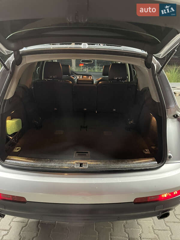 Внедорожник / Кроссовер Audi Q7 2014 в Ровно