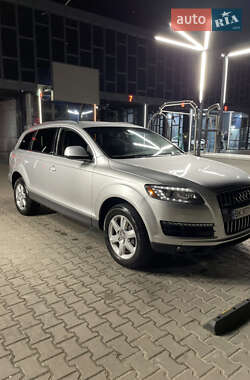 Позашляховик / Кросовер Audi Q7 2014 в 