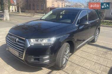 Внедорожник / Кроссовер Audi Q7 2015 в Измаиле