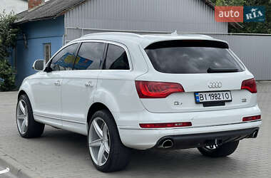 Позашляховик / Кросовер Audi Q7 2013 в 