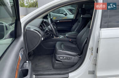 Позашляховик / Кросовер Audi Q7 2013 в 