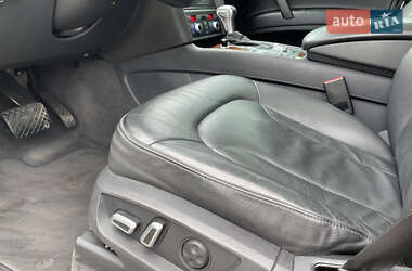 Позашляховик / Кросовер Audi Q7 2013 в 