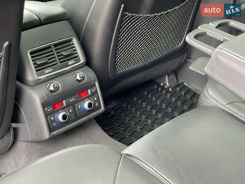 Внедорожник / Кроссовер Audi Q7 2013 в Полтаве