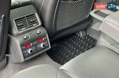 Позашляховик / Кросовер Audi Q7 2013 в 
