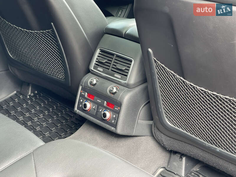 Внедорожник / Кроссовер Audi Q7 2013 в Полтаве