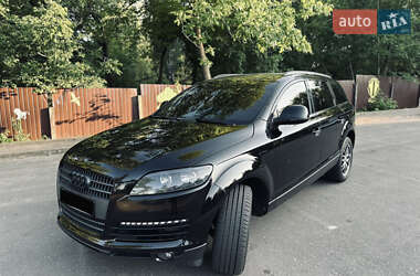 Внедорожник / Кроссовер Audi Q7 2009 в 