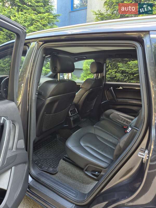 Внедорожник / Кроссовер Audi Q7 2007 в Ровно
