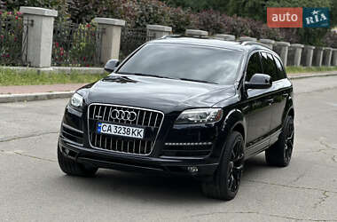 Позашляховик / Кросовер Audi Q7 2012 в 