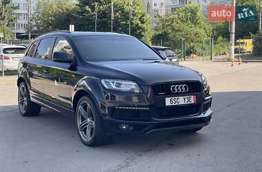 Внедорожник / Кроссовер Audi Q7 2014 в 