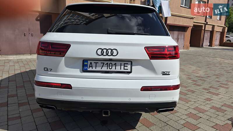 Внедорожник / Кроссовер Audi Q7 2016 в Ивано-Франковске