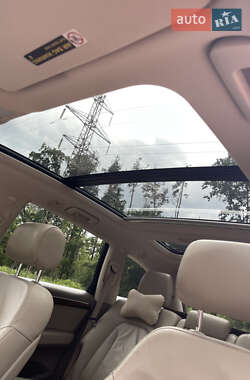 Позашляховик / Кросовер Audi Q7 2013 в 