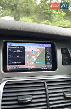 Позашляховик / Кросовер Audi Q7 2013 в 