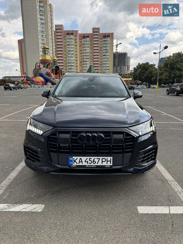 Позашляховик / Кросовер Audi Q7 2023 в Києві