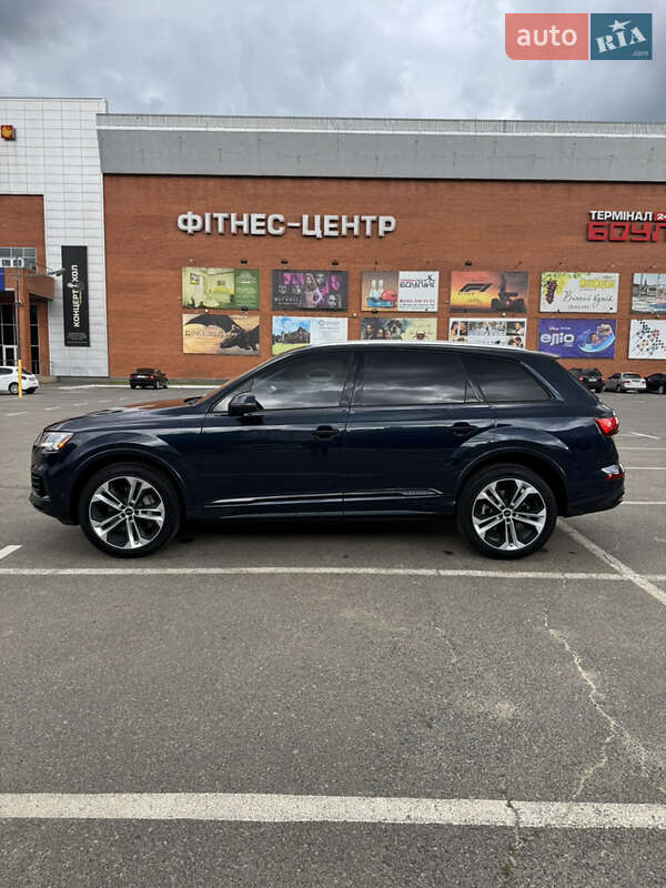 Позашляховик / Кросовер Audi Q7 2023 в Києві