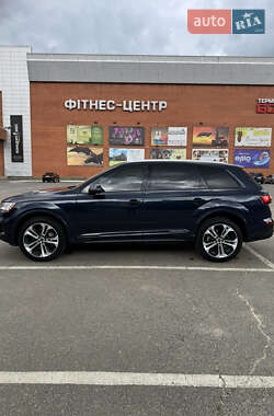Внедорожник / Кроссовер Audi Q7 2023 в 