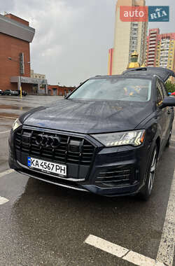 Внедорожник / Кроссовер Audi Q7 2023 в 