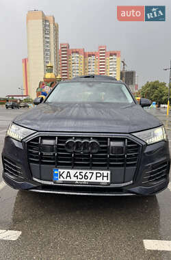 Внедорожник / Кроссовер Audi Q7 2023 в 