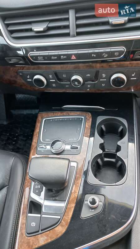Внедорожник / Кроссовер Audi Q7 2018 в Збараже